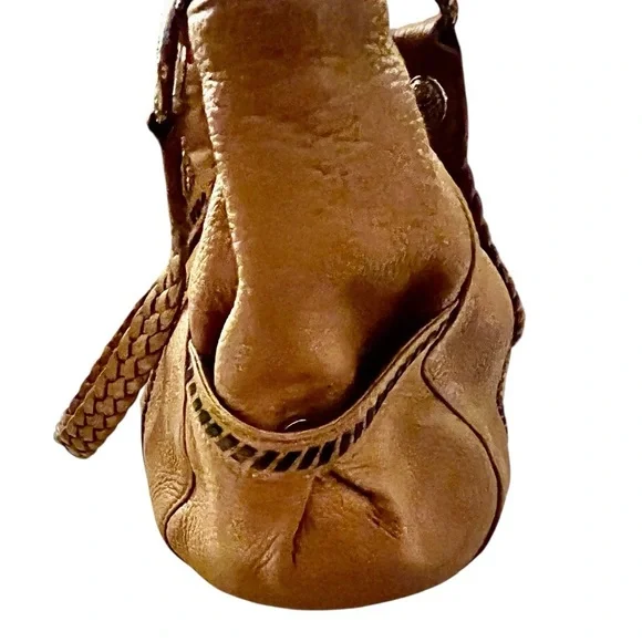 Brighton Mesa Camel Leather Bag with Whipstitching - Picture 4 of 11